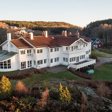 Ah Stifts- & Konferensgard Hotel Ljungskile Kültér fotó